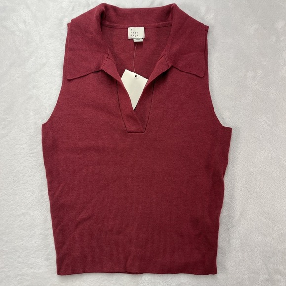 a new day Tops - A New Day Sleeveless VNeck Womens Small Collared Dark Red Casual Summer NEW